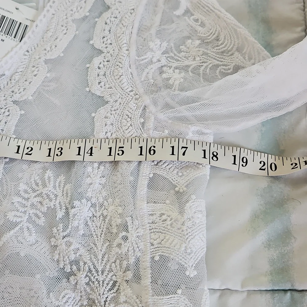 NWT Rabbit Rabbit Rabbit Design Sheer Lace Shrug Top Size M - Picture 6 of 13